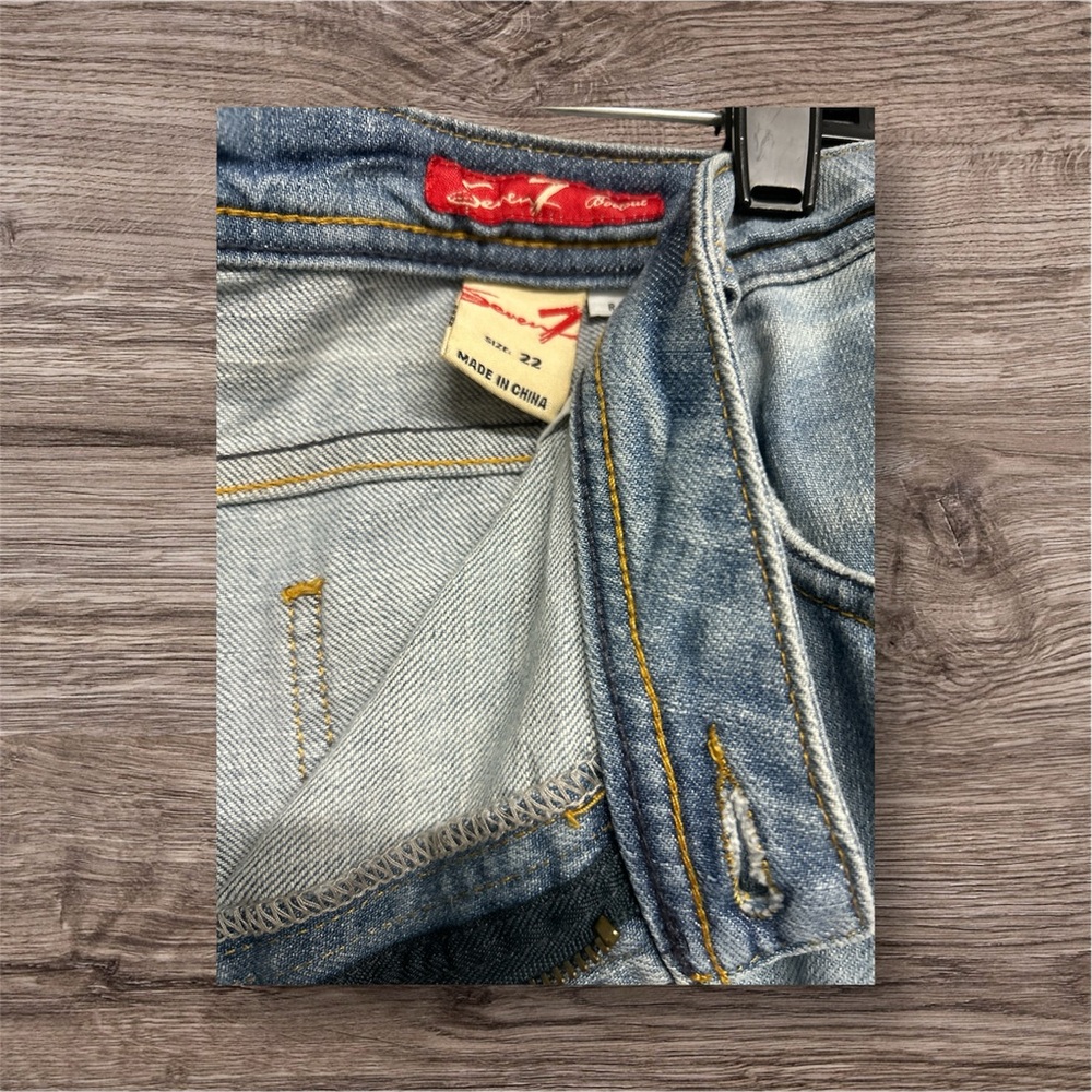 Seven7 Women's Relaxed Light Blue Jeans - Picture 4 of 6
